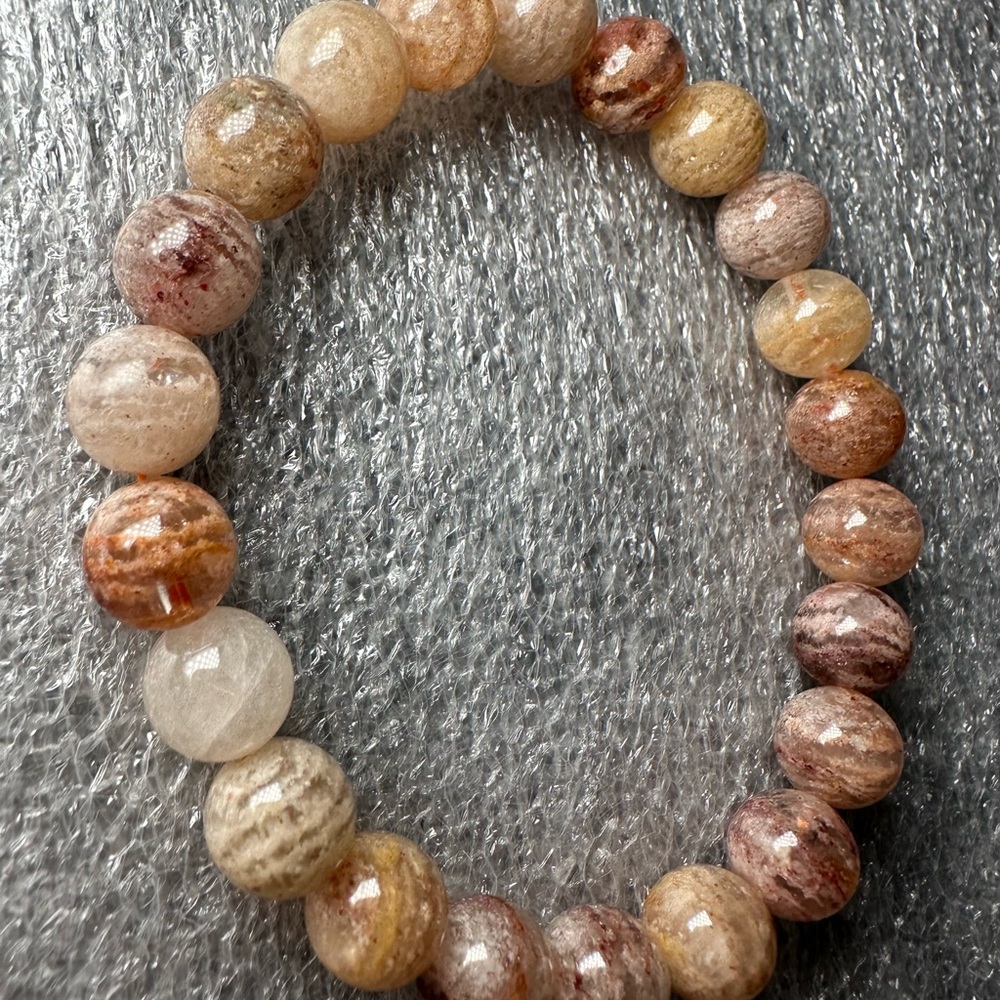 Gorgeous 8MM Thousand Layer Phantom/Garden Quartz Natural Crystal Bracelet